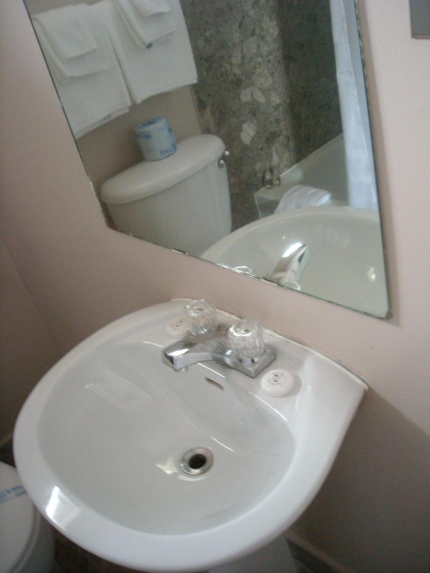 Grand Motel Saint-Hubert ลองกัยล์ ภายนอก รูปภาพ