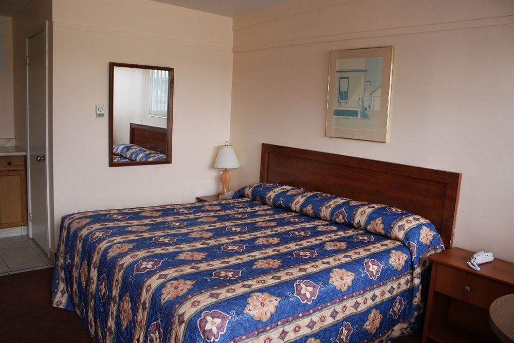 Grand Motel Saint-Hubert ลองกัยล์ ภายนอก รูปภาพ