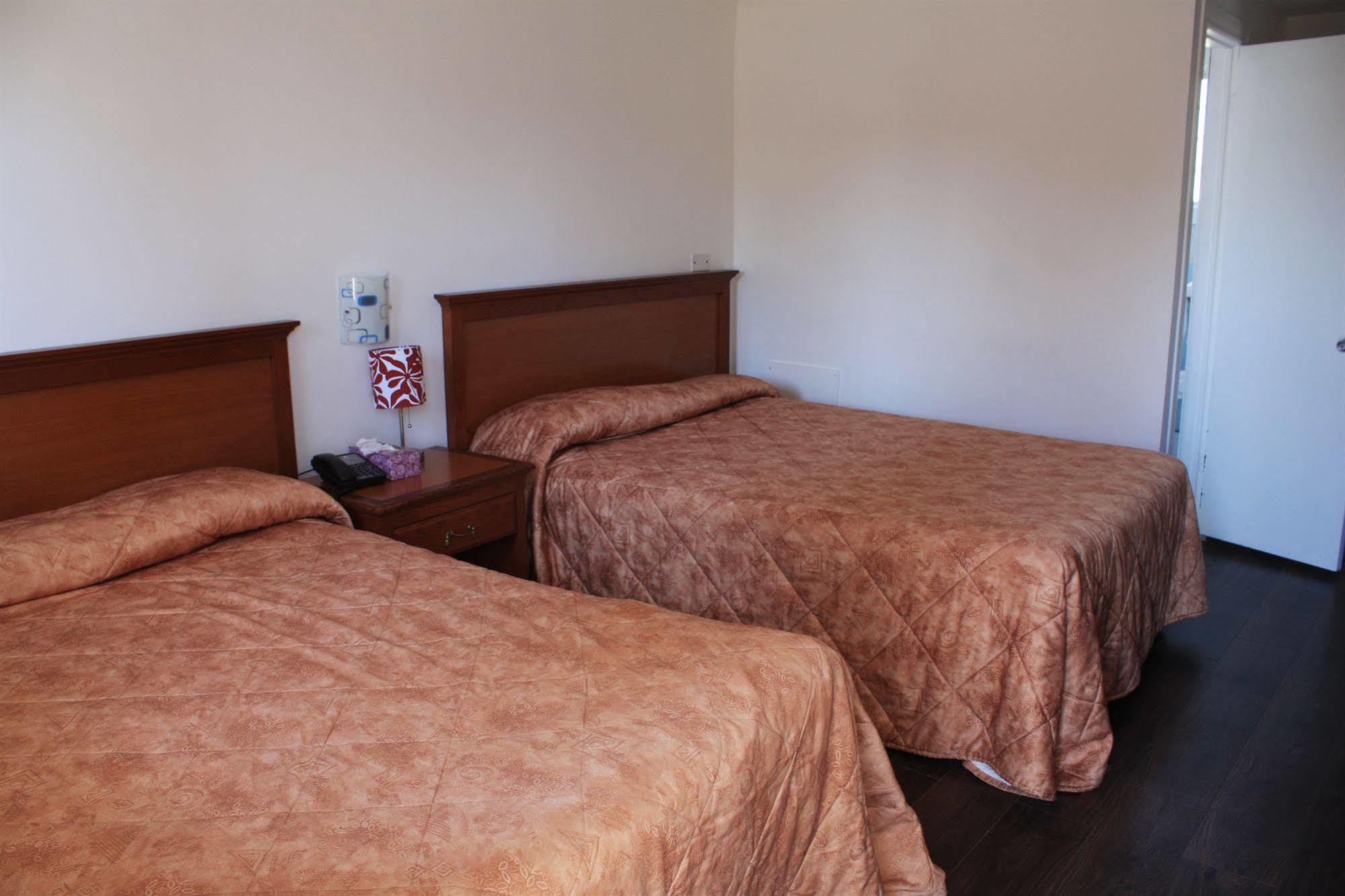 Grand Motel Saint-Hubert ลองกัยล์ ภายนอก รูปภาพ