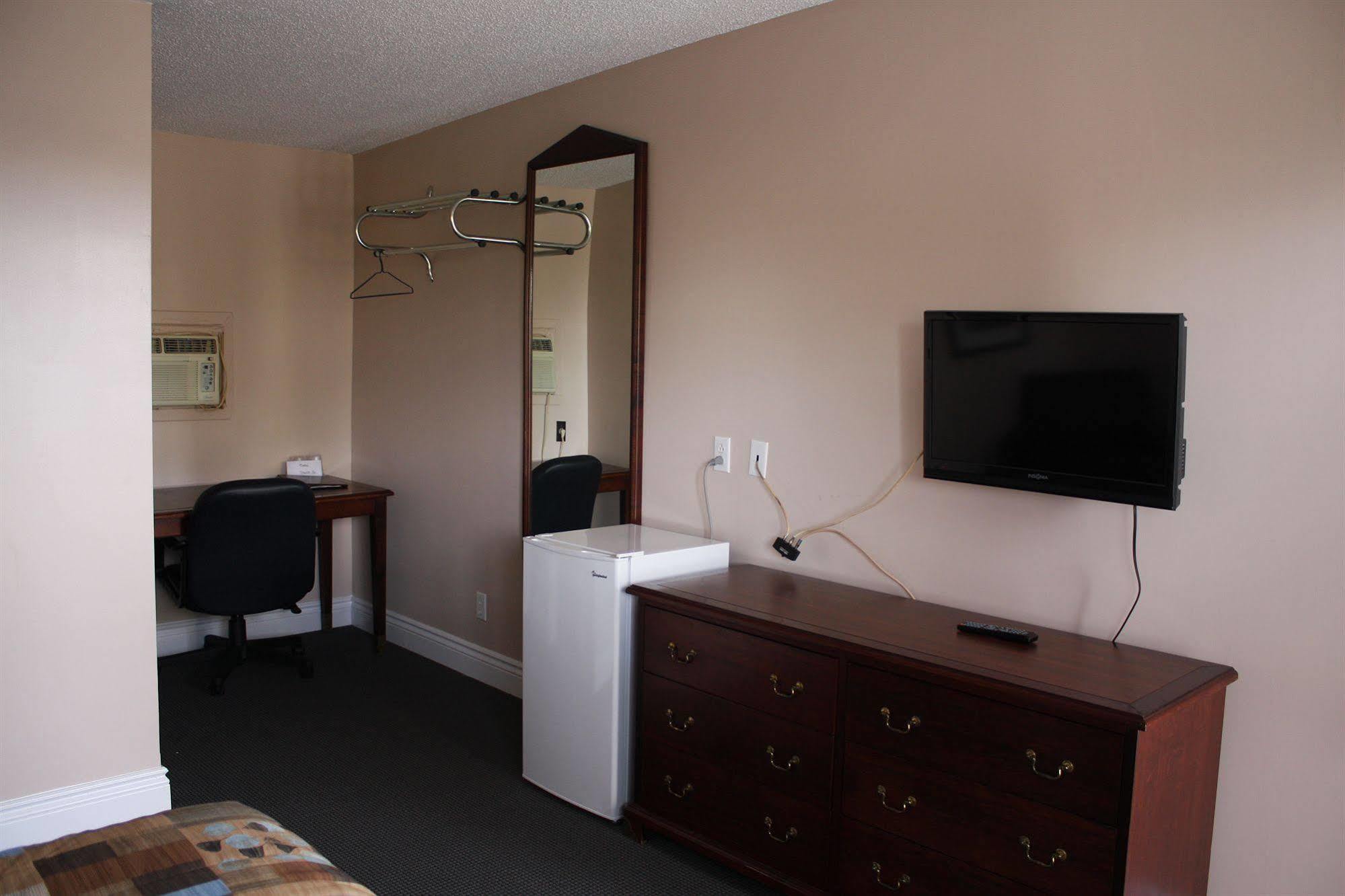 Grand Motel Saint-Hubert ลองกัยล์ ภายนอก รูปภาพ