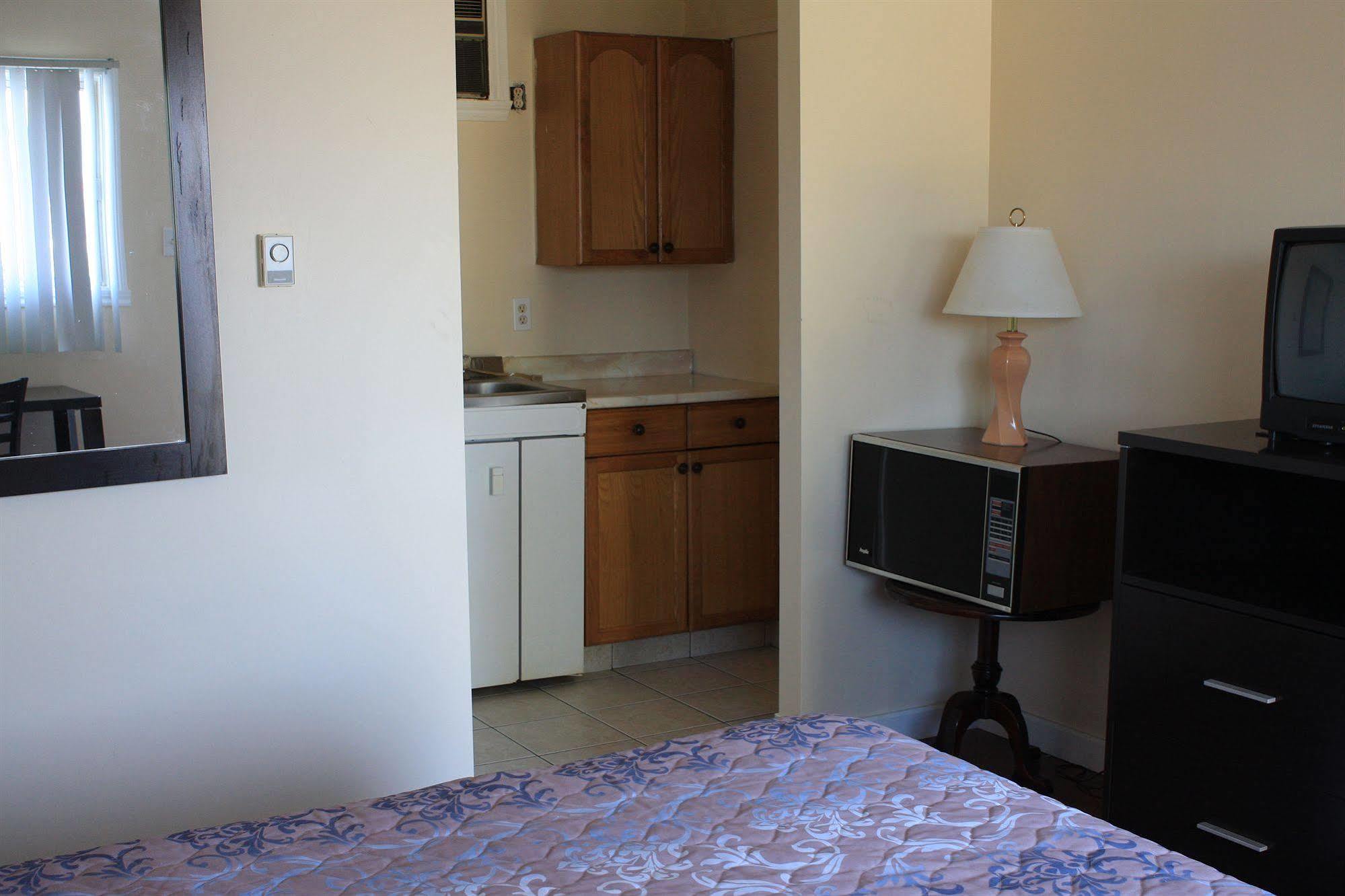 Grand Motel Saint-Hubert ลองกัยล์ ภายนอก รูปภาพ